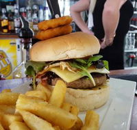 Burlington Hotel Bunbury - Accommodation Whitsundays