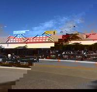 dwellingup hotel - Accommodation Whitsundays