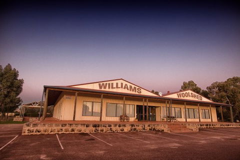 The Shed Cafe Restaurant - Accommodation Whitsundays 0