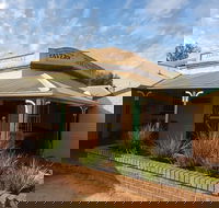 Jennacubbine Tavern - Accommodation Whitsundays