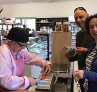 Meckering Roadhouse - Accommodation Whitsundays