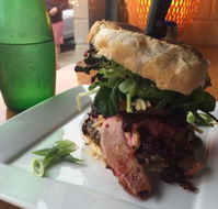 Tree House Coffee Lounge - Accommodation Whitsundays