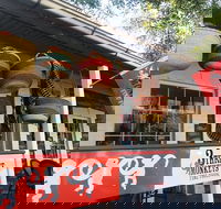 3 Monkeys Fine Foods - Accommodation Whitsundays