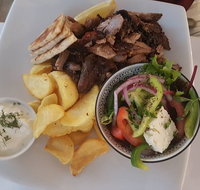 Yanni's Taverna - Accommodation Whitsundays