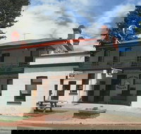 The White Hart Hotel Restaurant - Accommodation Whitsundays