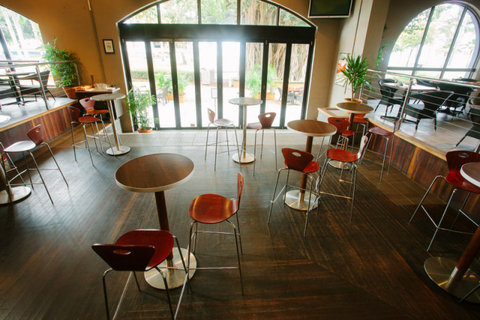 Seaview Hotel - Accommodation Whitsundays 2