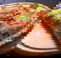 Straddie Wood Fired Pizza - Accommodation Whitsundays