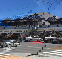 Omaras - Accommodation Whitsundays