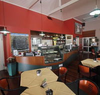 Henry's Cafe and Restaurant - Accommodation Whitsundays