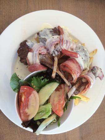 Overlander Hotel - Accommodation Whitsundays 0