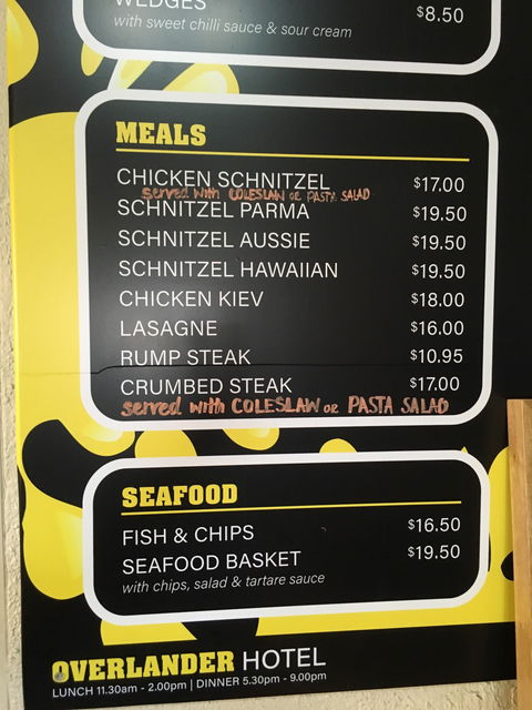 Overlander Hotel - Accommodation Whitsundays 2