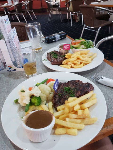 Overlander Hotel - Accommodation Whitsundays 6