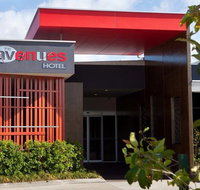 The Avenues Tavern - Accommodation Whitsundays