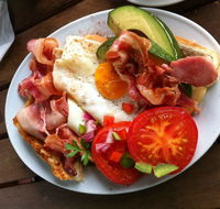 Colours of San Cris - Accommodation Whitsundays