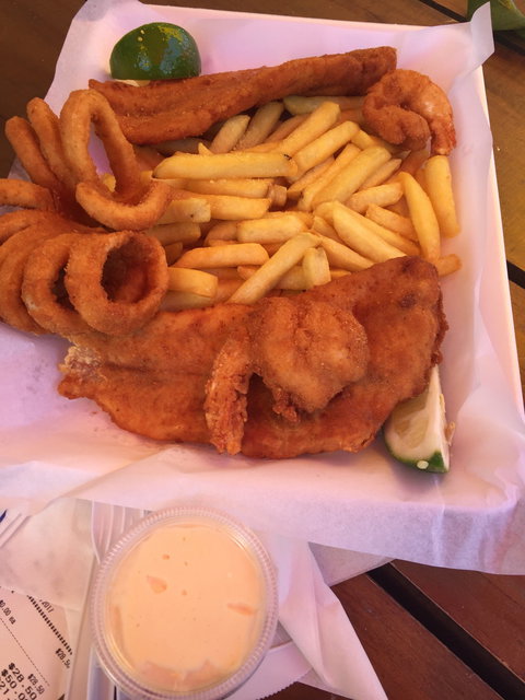 Saviges Seafood - Accommodation Whitsundays 1