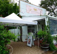 Flutterbies Cottage Cafe - Accommodation Whitsundays