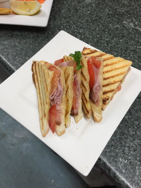 Ivy's Coffee & Cake - Accommodation Whitsundays 6