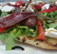 Mena Creek Hotel - Accommodation Whitsundays