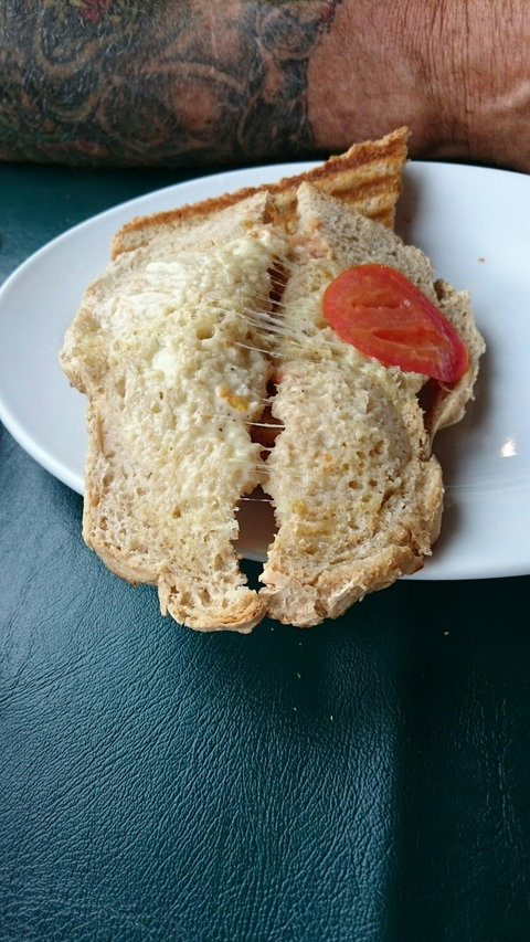 Nanna McGinn's Coffee Shop - Accommodation Whitsundays 4