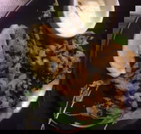 Queensland Hotel - Accommodation Whitsundays