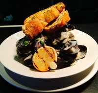 Ocean Grove Hotel - Accommodation Whitsundays