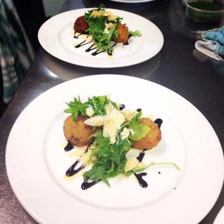 The Bunker Cafe & Bistro - Accommodation Whitsundays 0