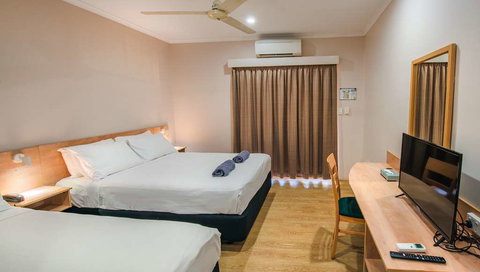 Contour Hotel - Accommodation Whitsundays 5