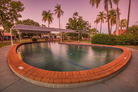 Contour Hotel - Accommodation Whitsundays 11