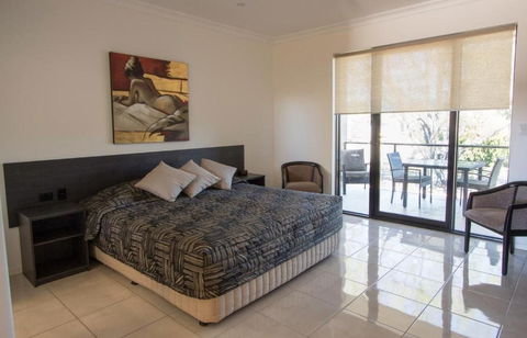 Western Gateway Motel - Accommodation Whitsundays 8