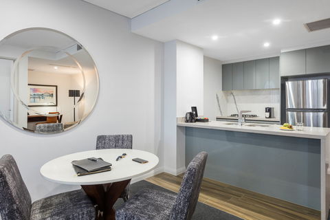 Meriton Serviced Apartments North Sydney - Accommodation Whitsundays 5