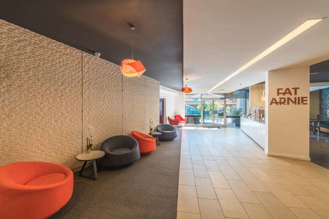 Royal Pacific Hotel - Accommodation Whitsundays 0