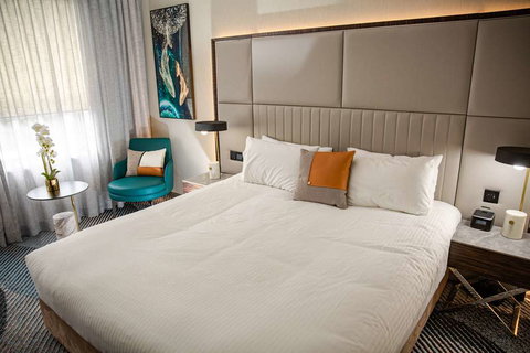 Royal Pacific Hotel - Accommodation Whitsundays 4