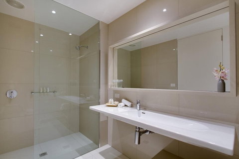 Quarters At Flinders Hotel - Accommodation Whitsundays 2