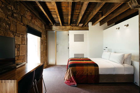 The Henry Jones Art Hotel - Accommodation Whitsundays 6