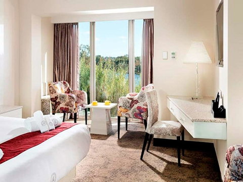 Swan River Hotel - Accommodation Whitsundays 4