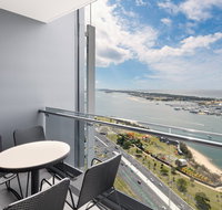 Meriton Suites Southport - Accommodation Whitsundays