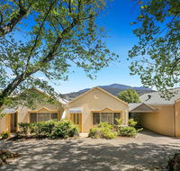 Quest Trinity House - Accommodation Whitsundays