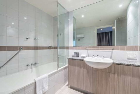 Mantra on Russell - Accommodation Whitsundays 5