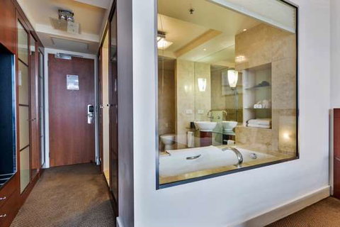 Peppers Waymouth Hotel - Accommodation Whitsundays 5