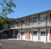 HotelMOTEL - Accommodation Whitsundays