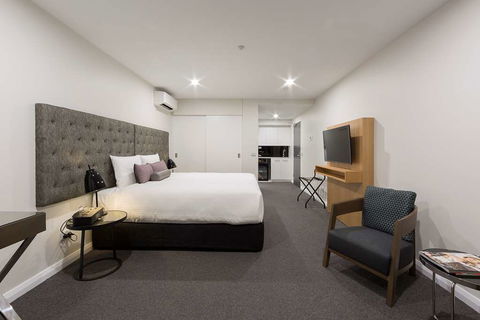 Avenue Hotel Canberra - Accommodation Whitsundays 4