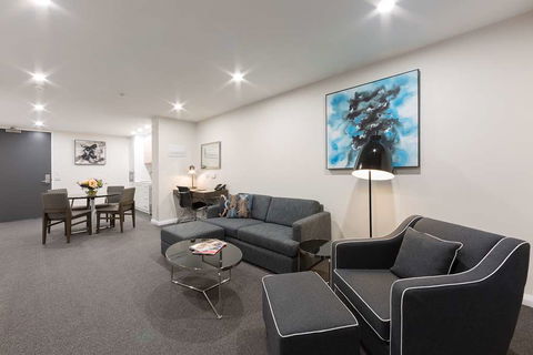 Avenue Hotel Canberra - Accommodation Whitsundays 5