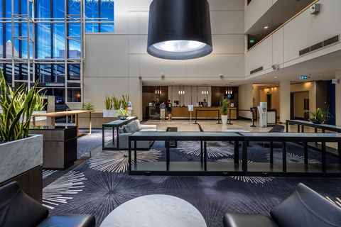 Crowne Plaza Canberra - Accommodation Whitsundays 2