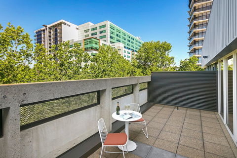 Quest Canberra City Walk - Accommodation Whitsundays 3