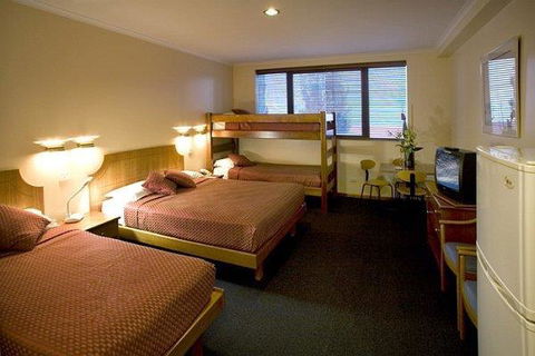 Capital Executive Apt Hotel Canberra - Accommodation Whitsundays 2