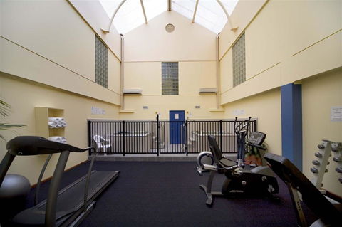 Capital Executive Apt Hotel Canberra - Accommodation Whitsundays 8