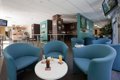 Pacific Suites Canberra - Accommodation Whitsundays 3