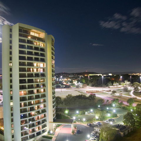 BreakFree Capital Tower - Accommodation Whitsundays 0