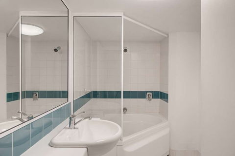 Adina Serviced Apartments James Court - Accommodation Whitsundays 11