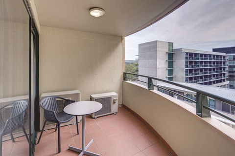 Adina Serviced Apartments James Court - Accommodation Whitsundays 15